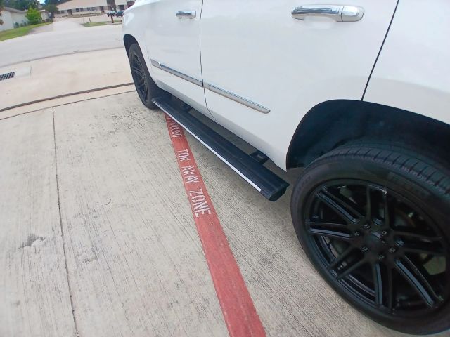 Photo 32 of 2019 Cadillac Escalade Premium for sale in Cypress, TX