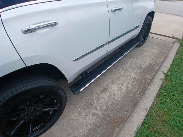 Photo 34 of 2019 Cadillac Escalade Premium for sale in Cypress, TX
