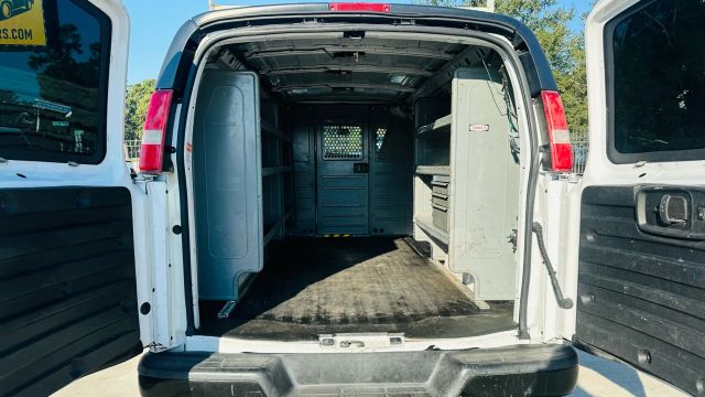 Photo 4 of 2017 GMC Savana 2500 for sale in Cypress, TX