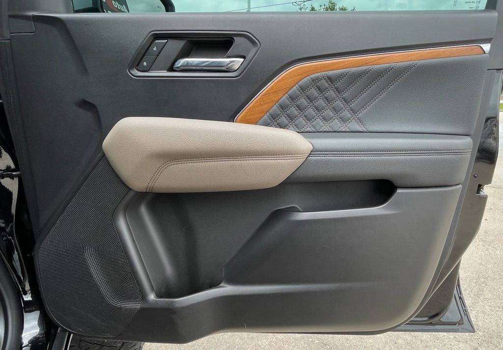 Photo 69 of 2023 GMC Canyon Denali for sale in Tomball, TX