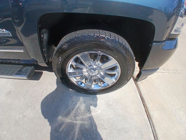 Photo 30 of 2018 Chevrolet Silverado High for sale in Cypress, TX