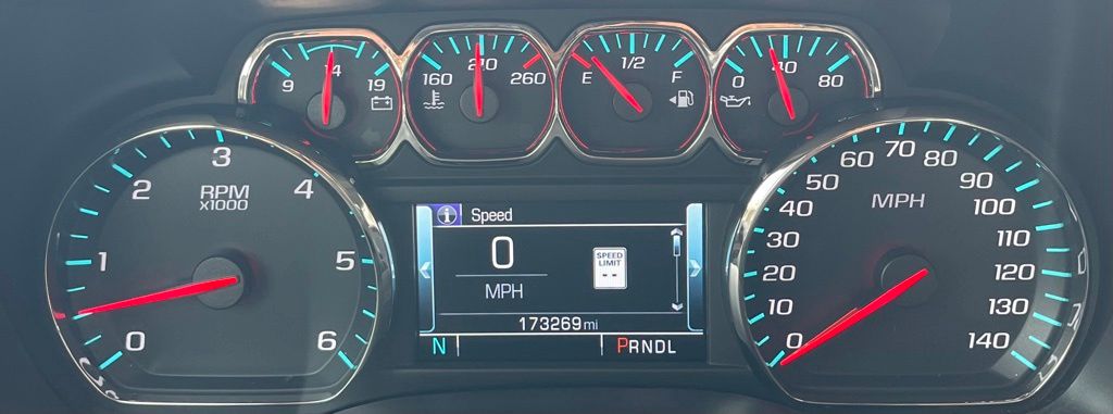 Photo 39 of 2018 Chevrolet Silverado LT for sale in Tomball, TX
