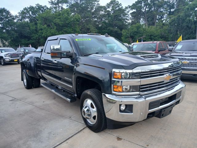 Photo 15 of 2018 Chevrolet Silverado for sale in Cypress, TX
