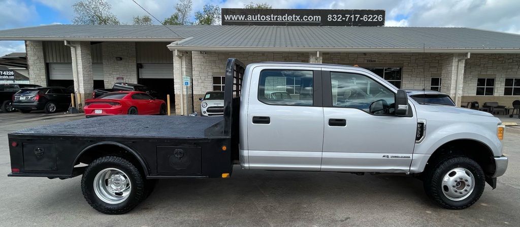 Photo 13 of 2017 Ford F-350 Super for sale in Tomball, TX