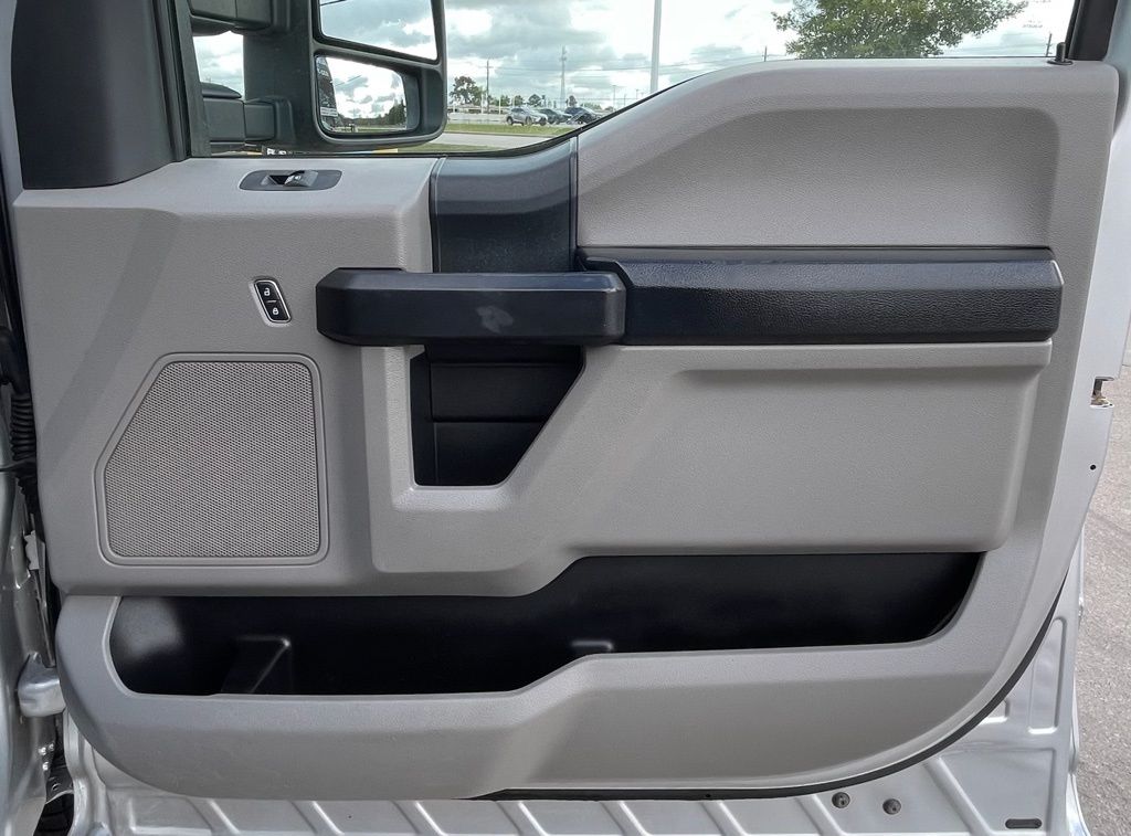 Photo 63 of 2017 Ford F-350 Super for sale in Tomball, TX