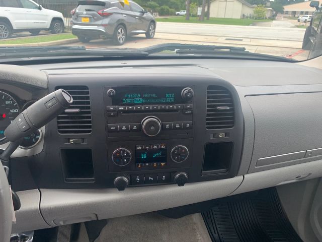 Photo 7 of 2012 Chevrolet Silverado for sale in Cypress, TX