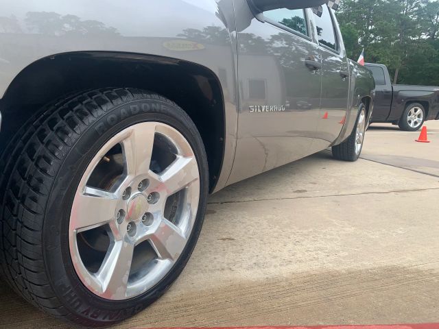 Photo 9 of 2012 Chevrolet Silverado for sale in Cypress, TX