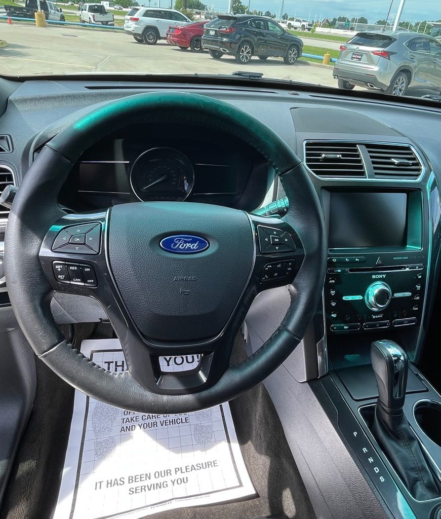 Photo 27 of 2016 Ford Explorer Limited for sale in Tomball, TX