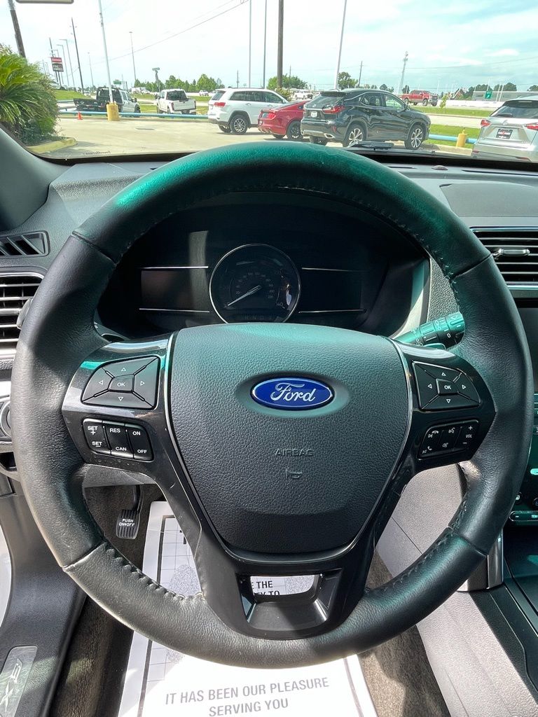 Photo 29 of 2016 Ford Explorer Limited for sale in Tomball, TX
