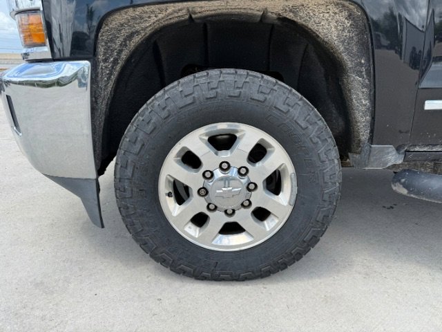Photo 13 of 2015 Chevrolet Silverado LTZ for sale in Porter, TX