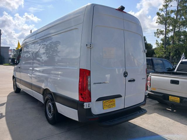 Photo 17 of 2022 Mercedes-Benz Sprinter for sale in Cypress, TX