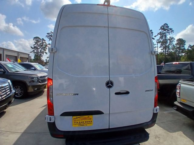 Photo 19 of 2022 Mercedes-Benz Sprinter for sale in Cypress, TX
