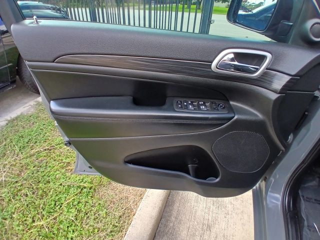 Photo 7 of 2018 GMC Sierra for sale in Cypress, TX