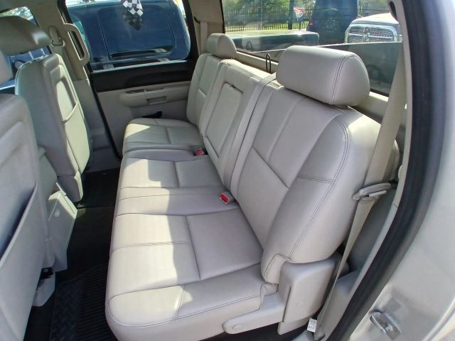 Photo 3 of 2011 Chevrolet Silverado for sale in Cypress, TX