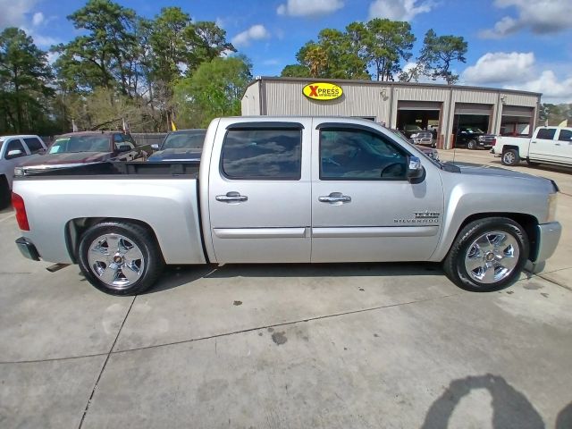 Photo 17 of 2011 Chevrolet Silverado for sale in Cypress, TX