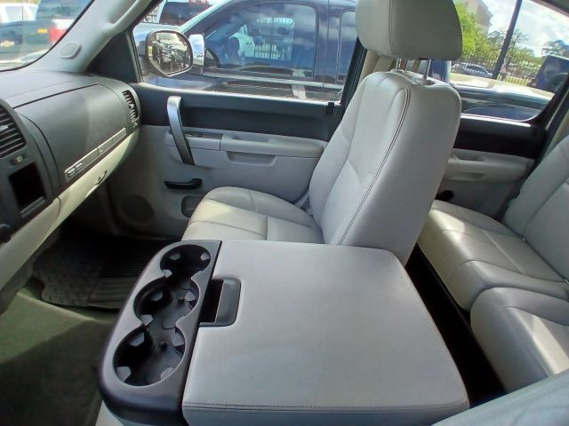 Photo 31 of 2011 Chevrolet Silverado for sale in Cypress, TX