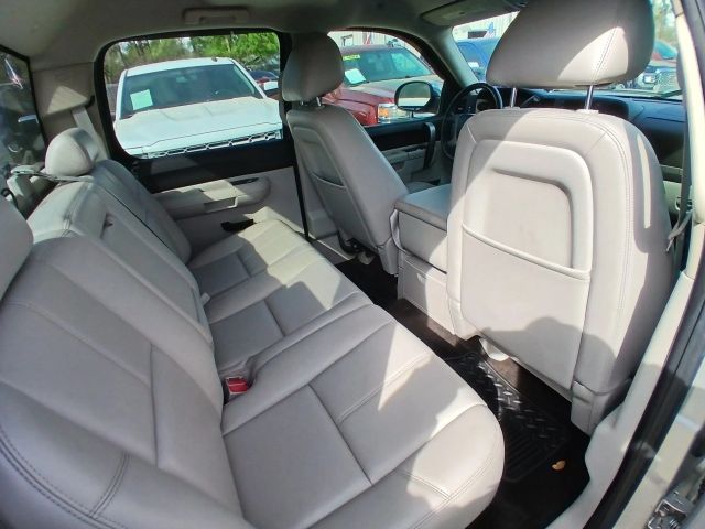 Photo 57 of 2011 Chevrolet Silverado for sale in Cypress, TX